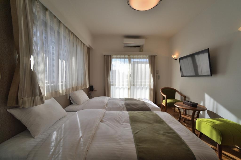 Cosmos Omoromachi Station Aparthotel Naha Ngoại thất bức ảnh